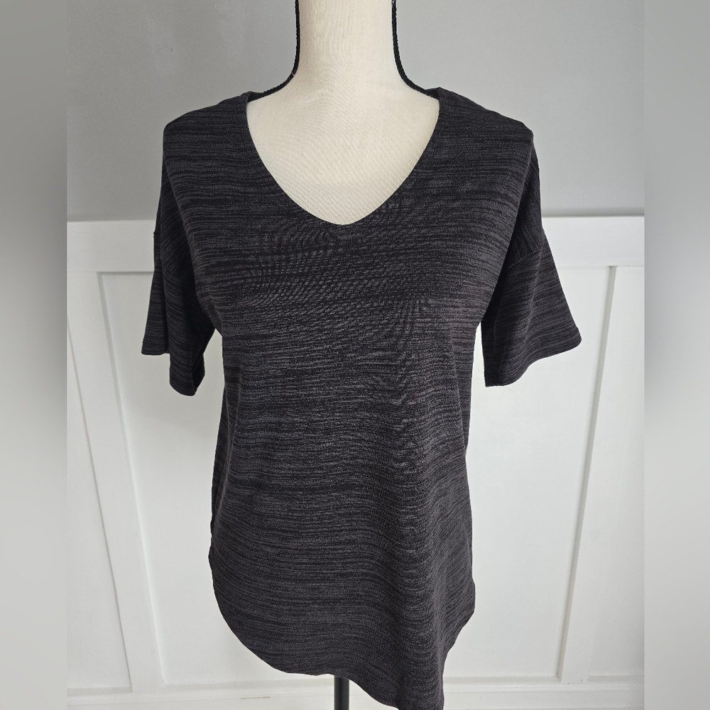 Simply Styled Women's Black V-Neck Top Sz S